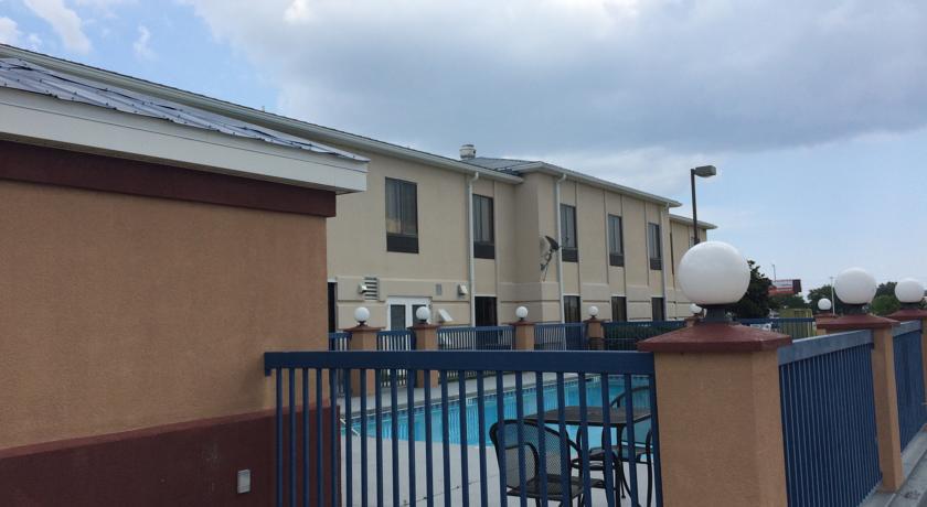 Luxury Suites Pensacola Exteriör bild