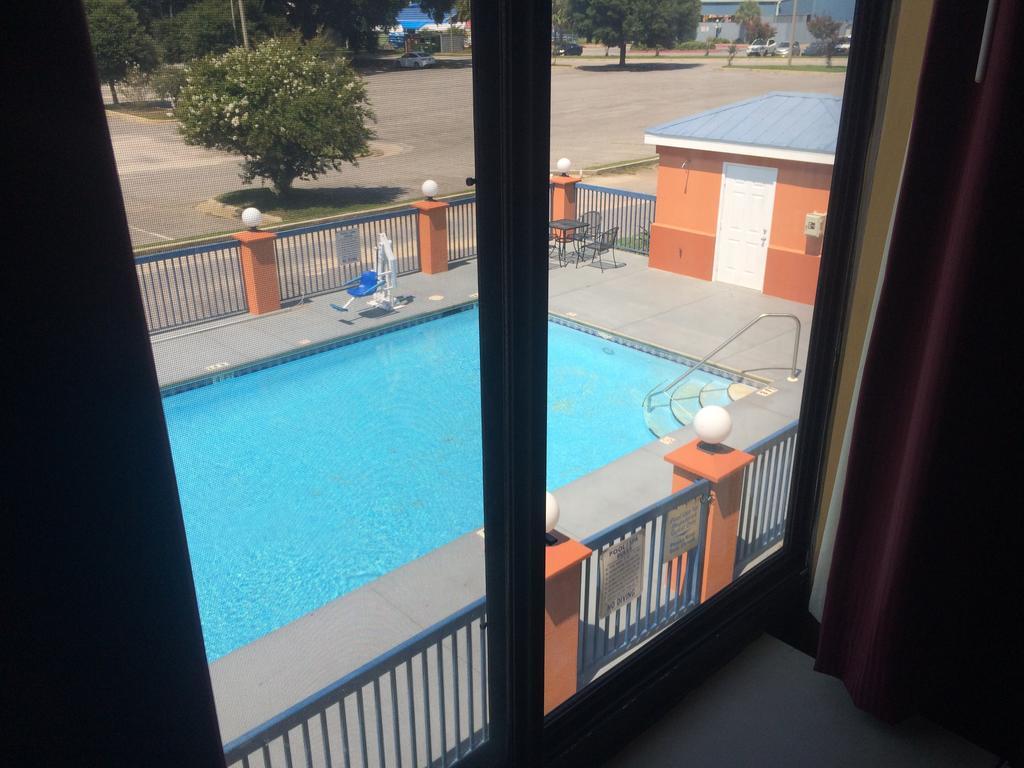 Luxury Suites Pensacola Exteriör bild